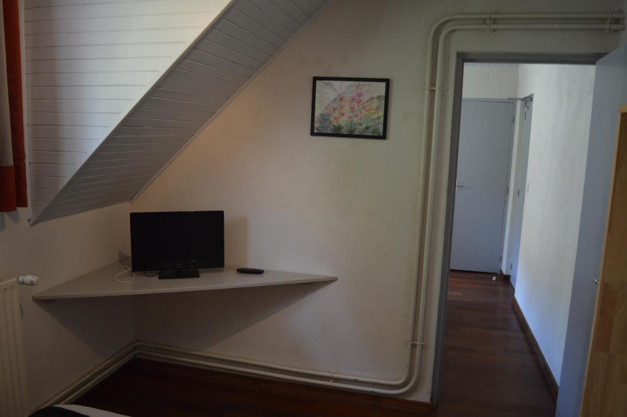 Hôtel La Maison D'Hoursentut à Campan Extérieur photo